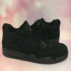 Jordan 4s Retro Black Sz: 8.5