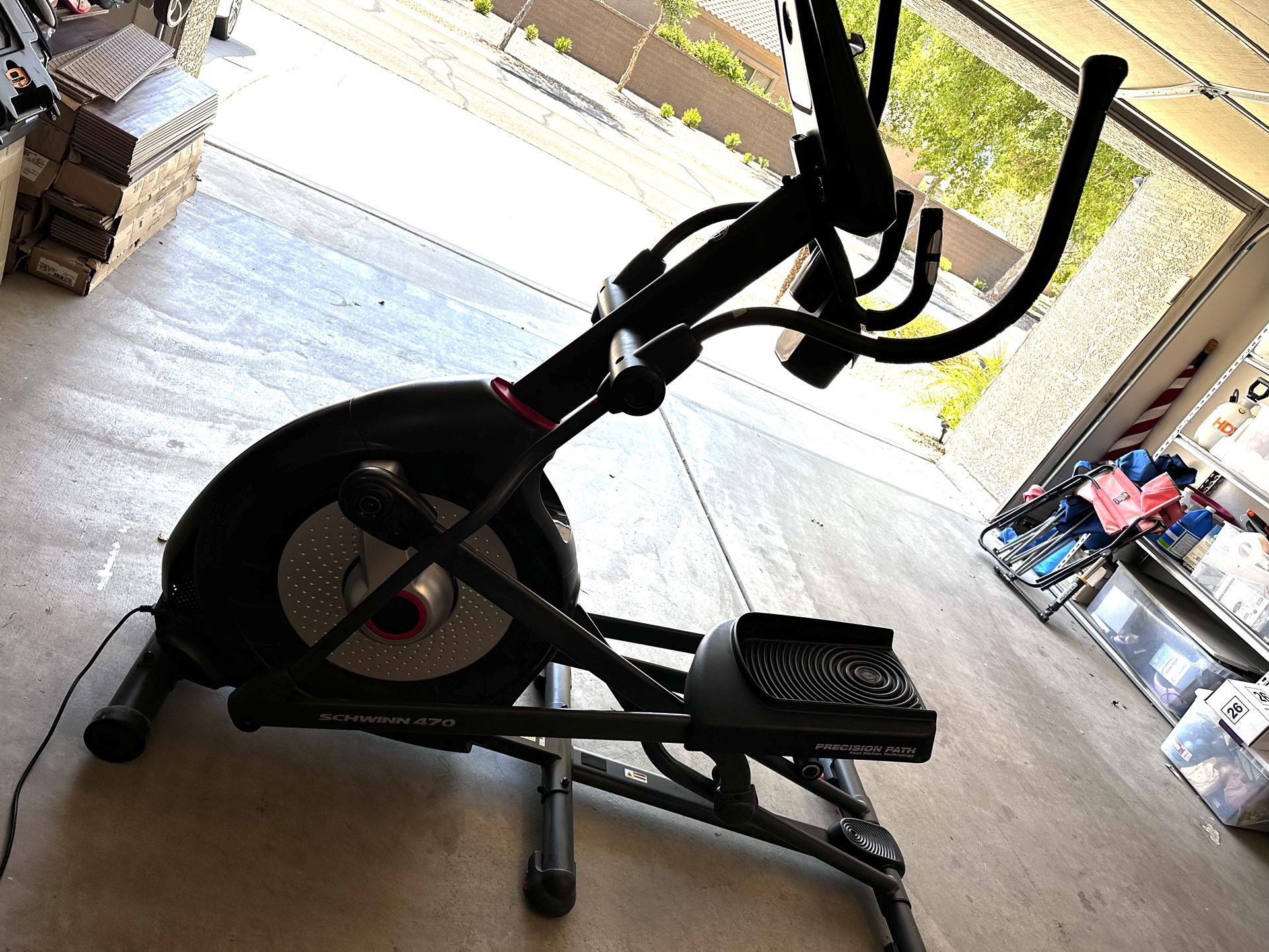 Schwinn 470 elliptical 