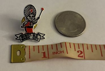 Vintage Minot North Dakota Magic City Plastic Collector Lapel Pin Magician 