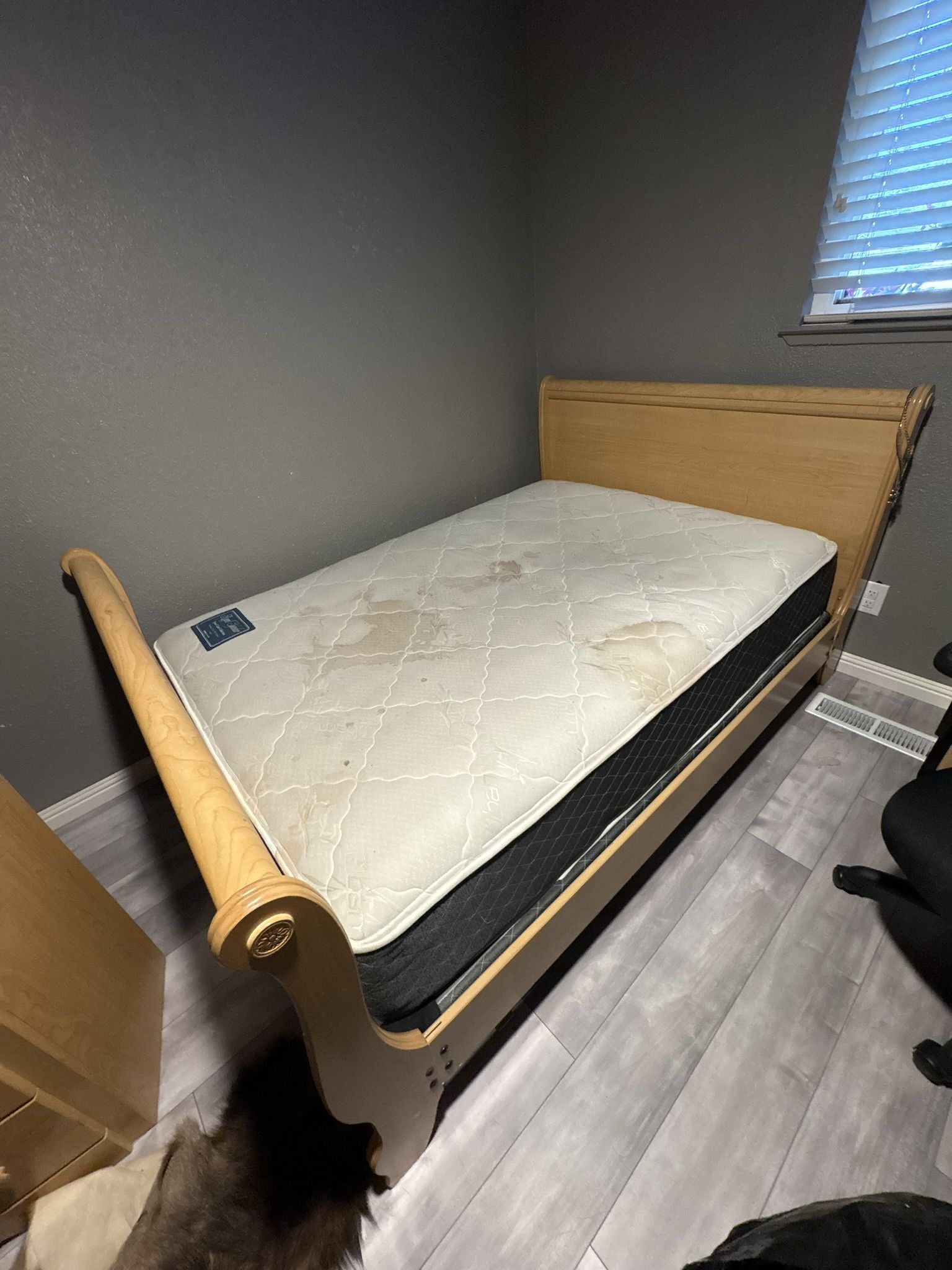 just cleaned and bedroom set with mattress and box spring comes with it. And must go ASAP.