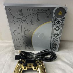 PS4  Pro CUH-7115B #4096