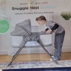 Portable Bassinet With Bug Screen