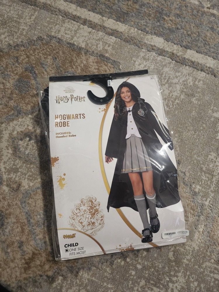 Costume $5