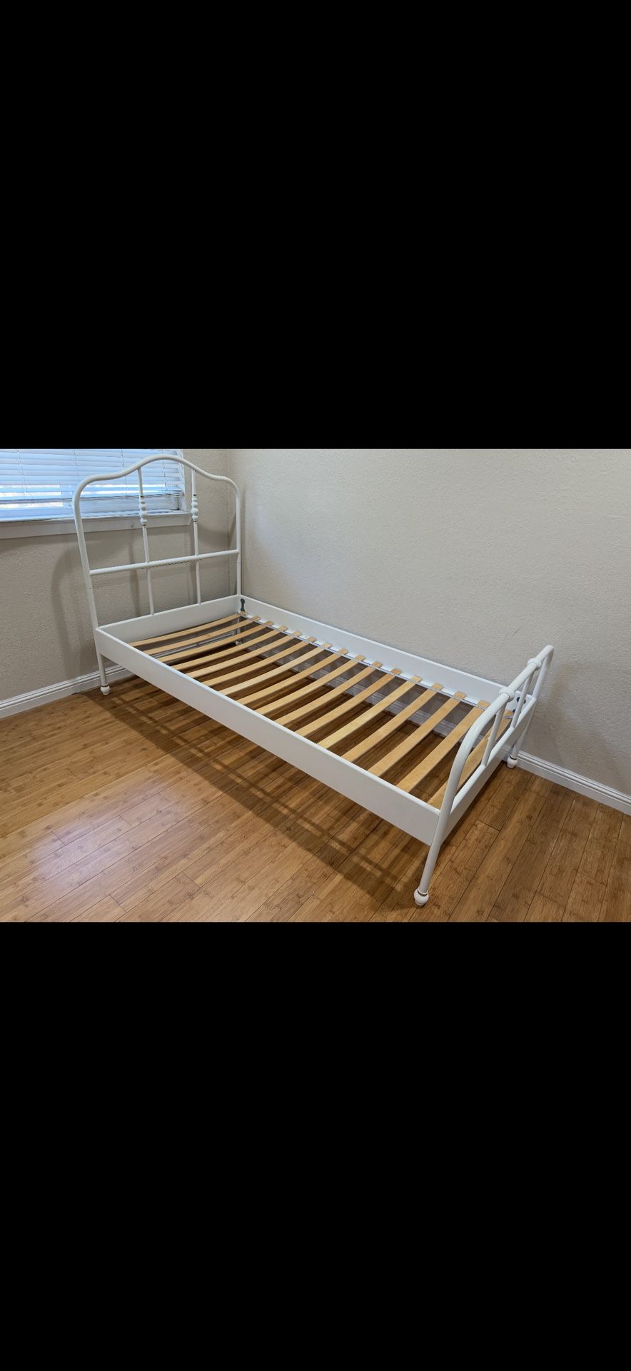 Twin Bed