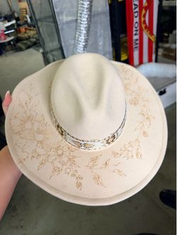 Line burned hat