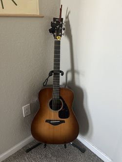 Yamaha FS800J Acoustic Guitar - Sand Burst