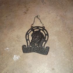 Cast Iron Horse Welcome Sign 