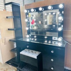 Hollywood Vanities Makeup Mirrors