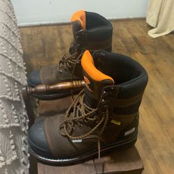 New 71/2 Men’s Boots