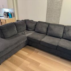 Dark Grey Sectional Sofa w/ Pull-Out Bed 