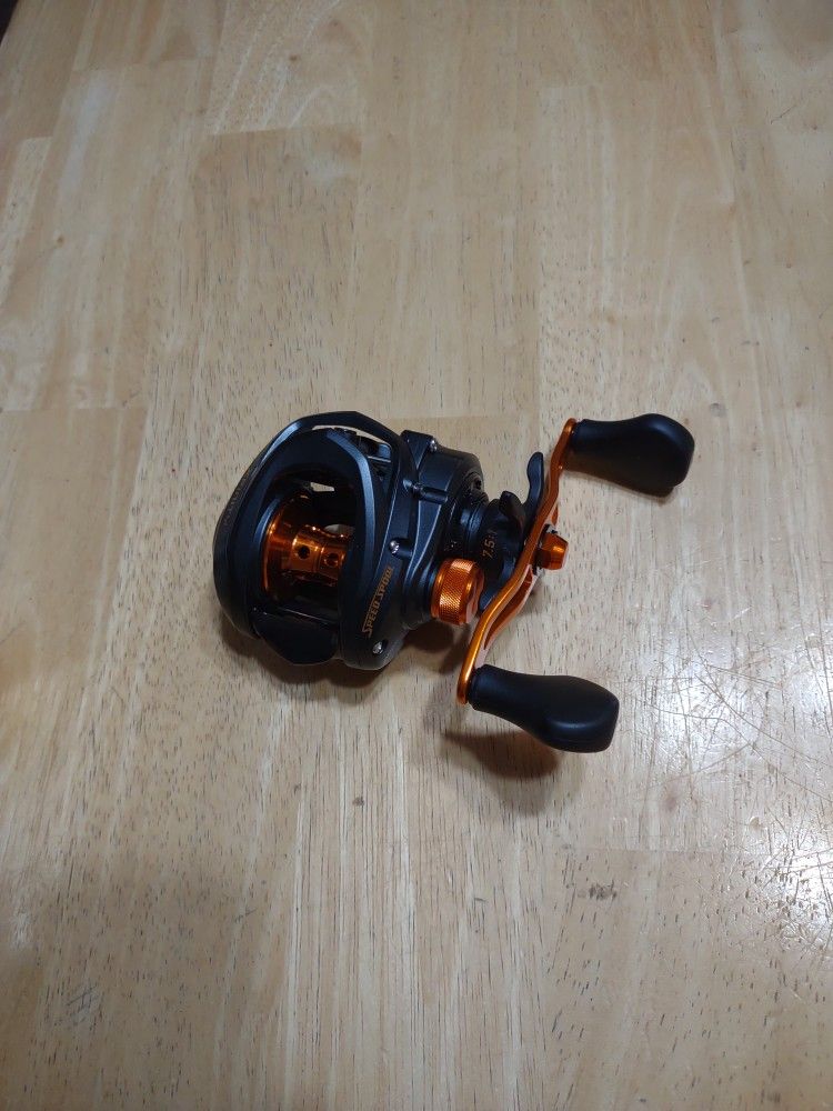 Lew's Xfinity Baitcast Fishing Reel