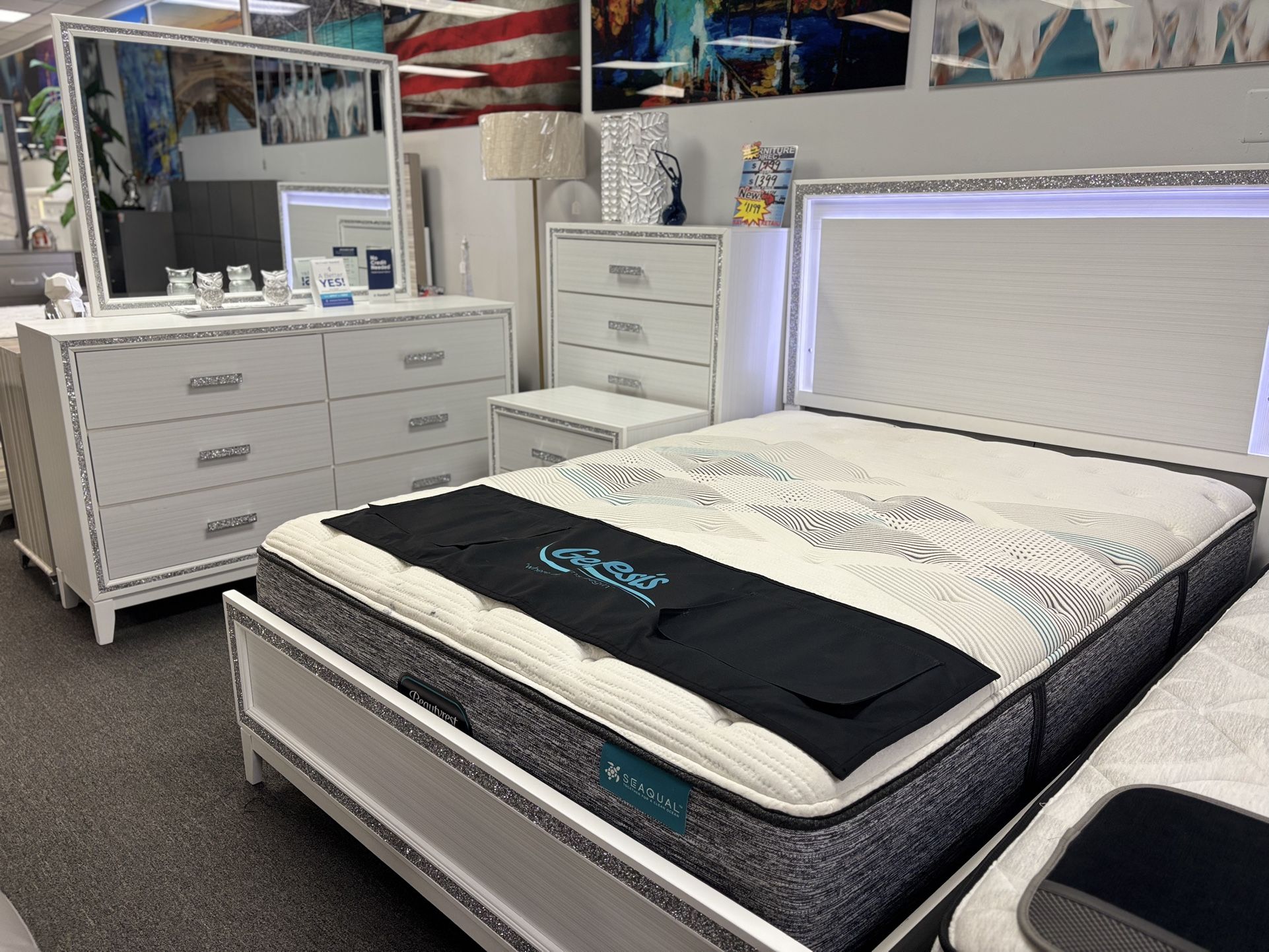 White Bedroom Set 5pc ( Free Mattress) W/ Built-in LED Lights& Glitter Accents For Sale ( We Deliver)