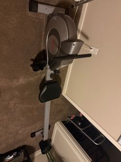 Sunny Health & Fitness Rowing Machine