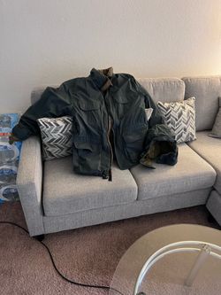 Winter snow Jacket Ridge Line Eddie Bauer says Large but I’m extra large fits me fine
