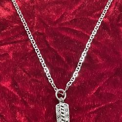925 NEW SILVER Necklace With Beautiful Pendent 
