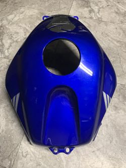 03-04 Cbr 600rr Gas Tank Cover