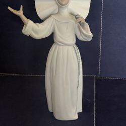 Lladro - Singing Nun