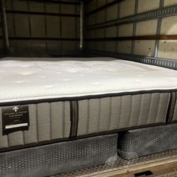King Mattress Set Stears& Foster