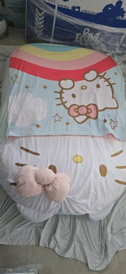 Hello Kittu Floor Lounger