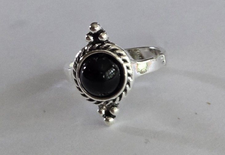 BLACK ONYX POLISHED CABECHON NEW SIZE 7 STAINLESS SILVER RING