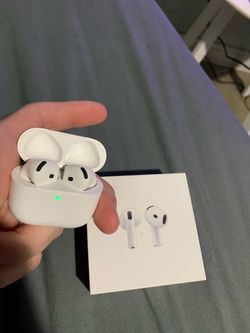 AirPods 4 with Charging Case