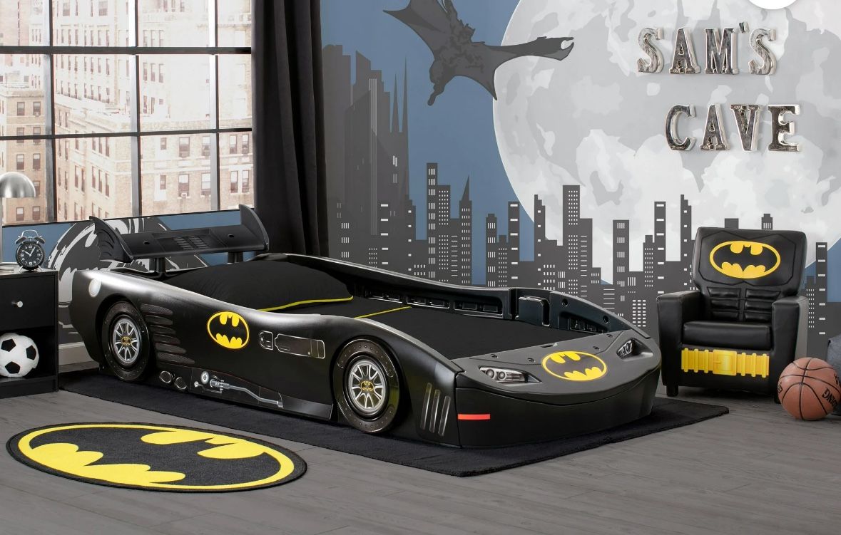 Delta Children DC Comics Batman Batmobile Car Plastic Twin Bed, Black