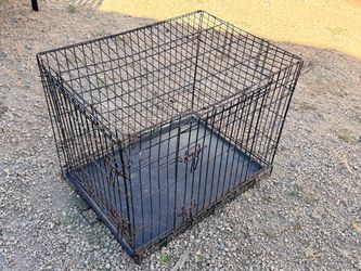 Medium Wire Metal Dog Cage  Size (LxWxH): 22” x 30” x 24”