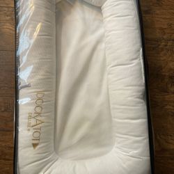 Dockatot Deluxe + Docking Station For Babies