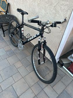 Track mountain bike 18 inch frame 26 inch wheels