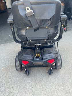 Electric wheel chair