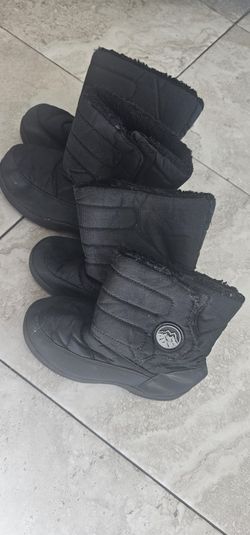 Boys Snow Boots Size 13 And 2