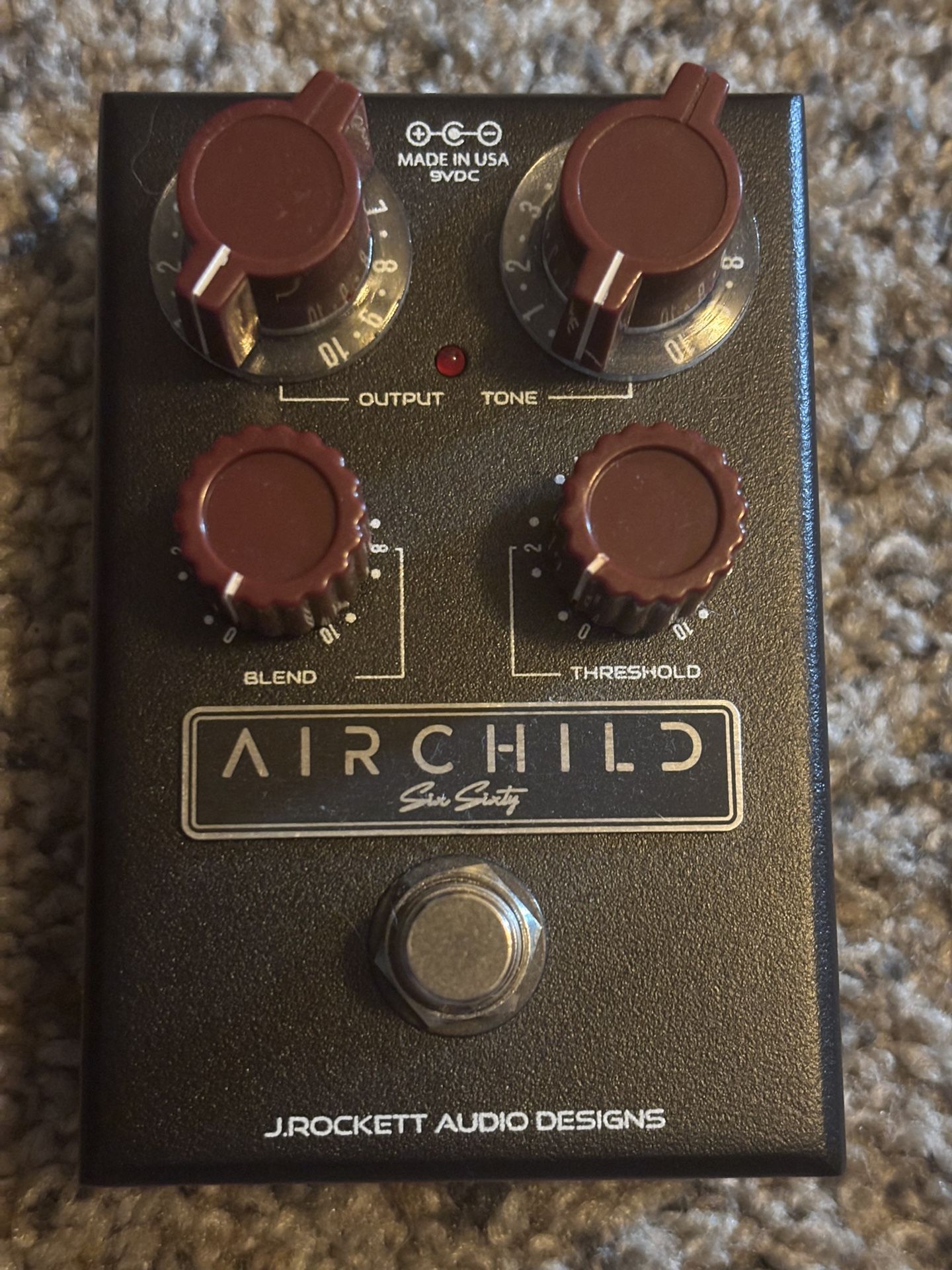 J. Rockett Audio Designs Airchild 660 Compressor Pedal Black and Oxblood
