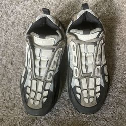 Grey-black size 9 Amiri bone runners