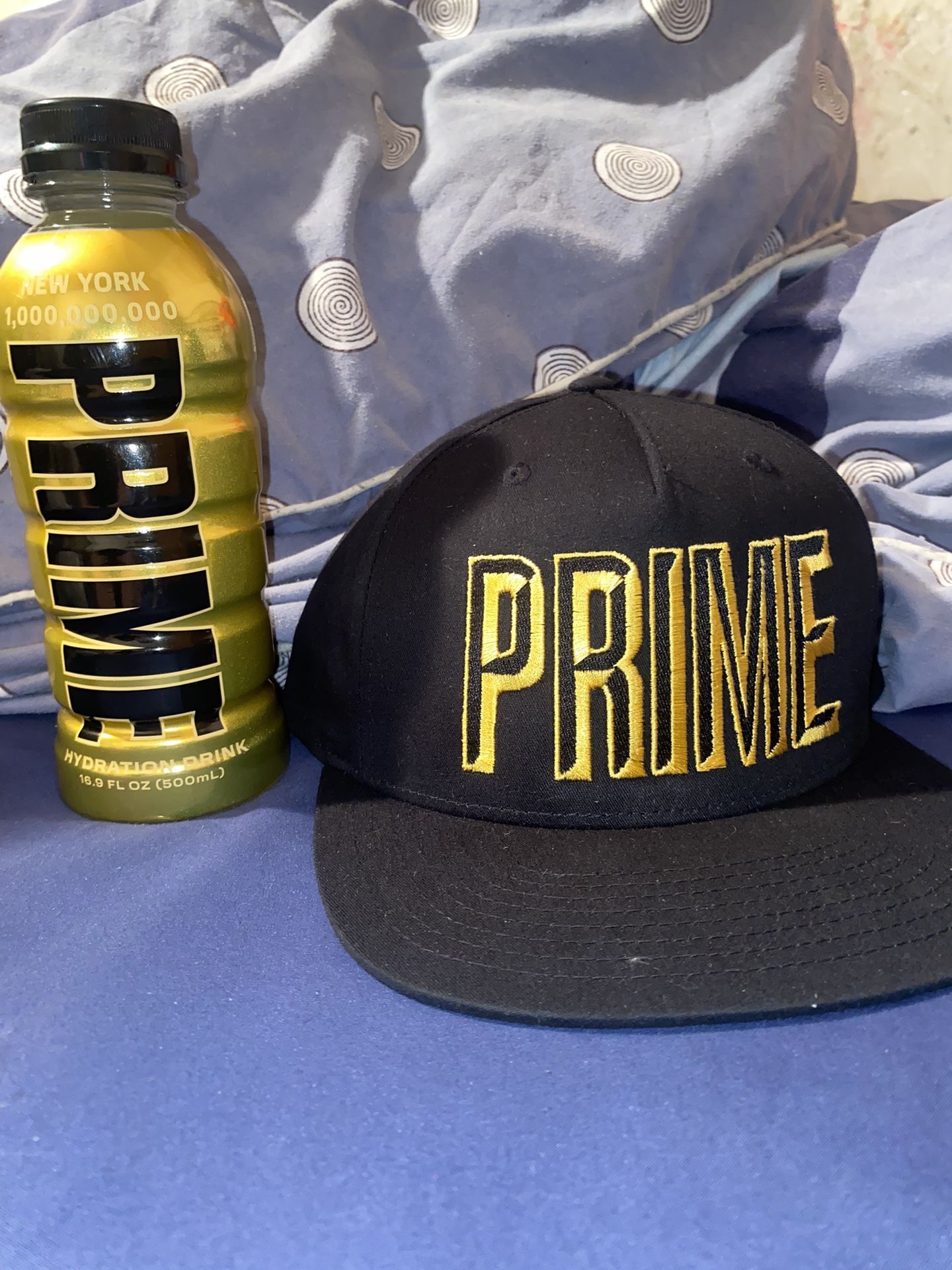 LIMITED EDITION GOLD PRIME HYRDATION DRINK NY EDITION + HAT