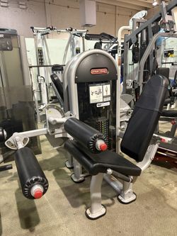 Star Trac Instinct Series Leg Curl 
