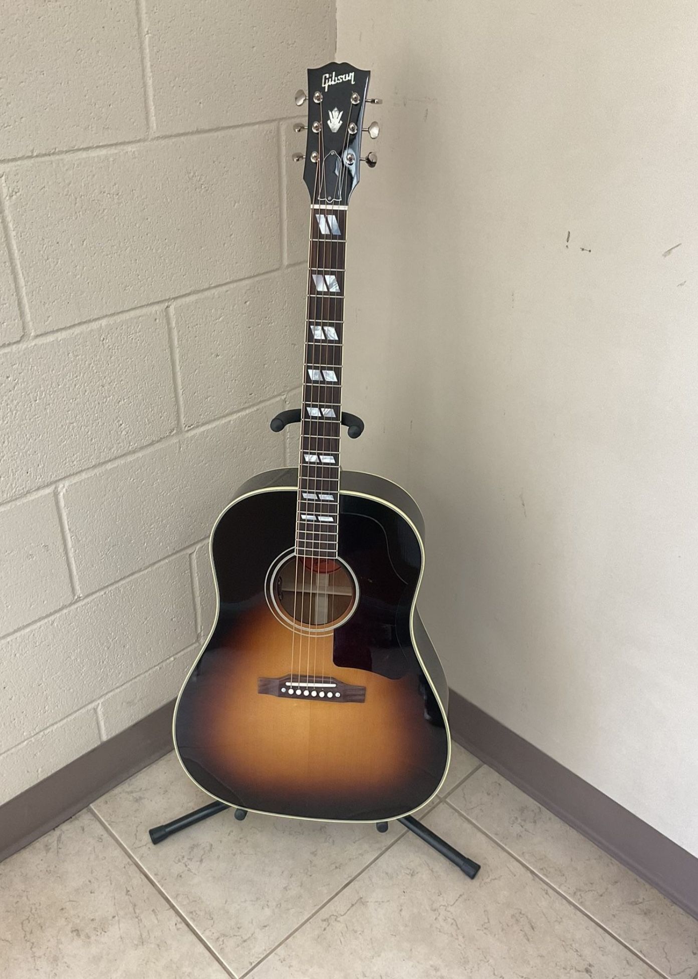 2024 GIBSON SOUTHERN JUMBO ORIGINAL ACOUSTIC-ELECTRIC GUITAR, VINTAGE SUNBURST