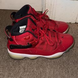 Jordan’s Size 9