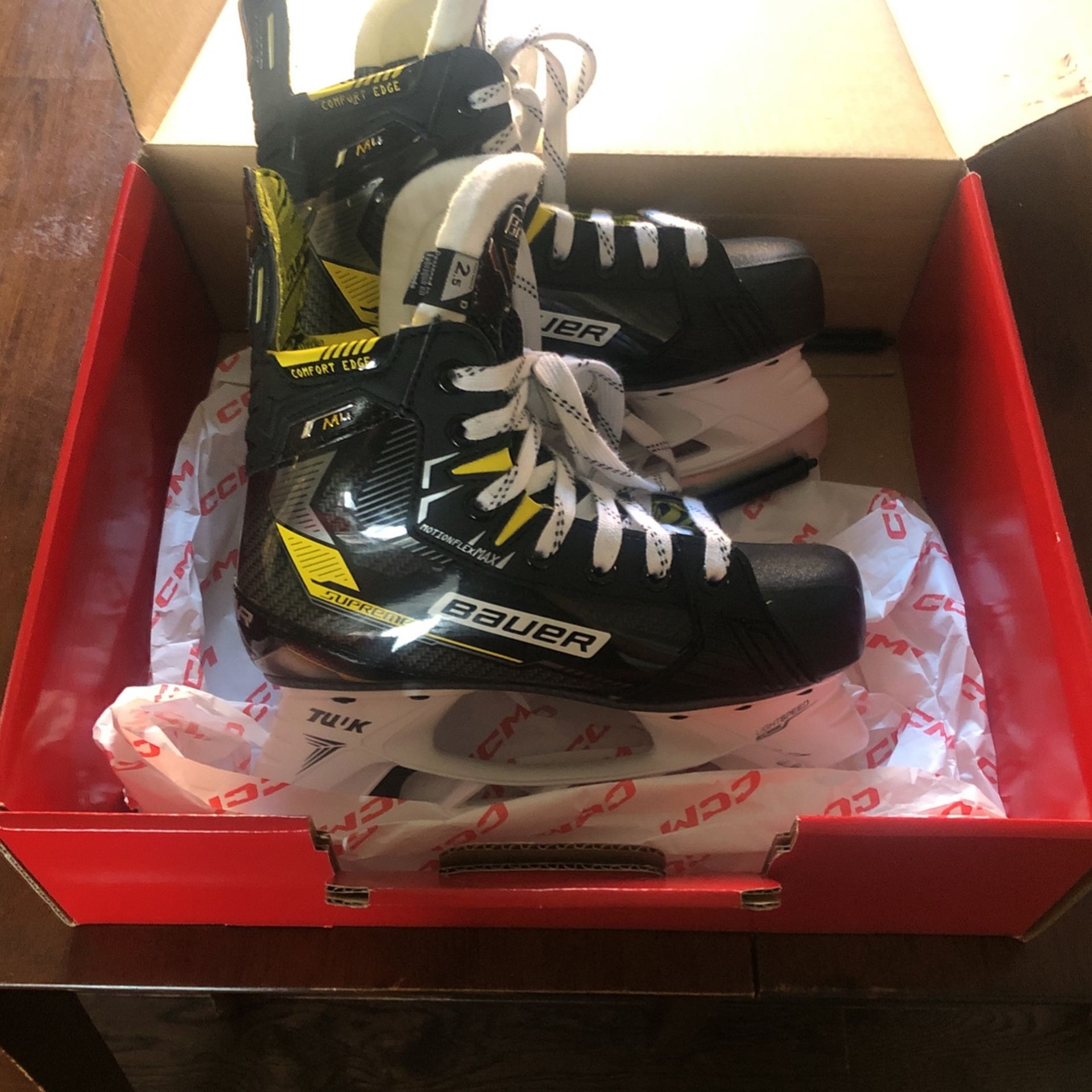 Like New Bauer Ice Skates