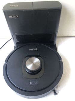 Shark Shark - Matrix Self Empty Robot Vacuum with Bagless, 45-Day Capacity Base, Self-Cleaning Brushroll, Precision Mapping - Black 