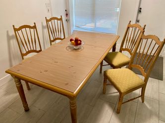 Wood Dining Table with 4 Chairs