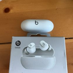 Beats Solo Buds 