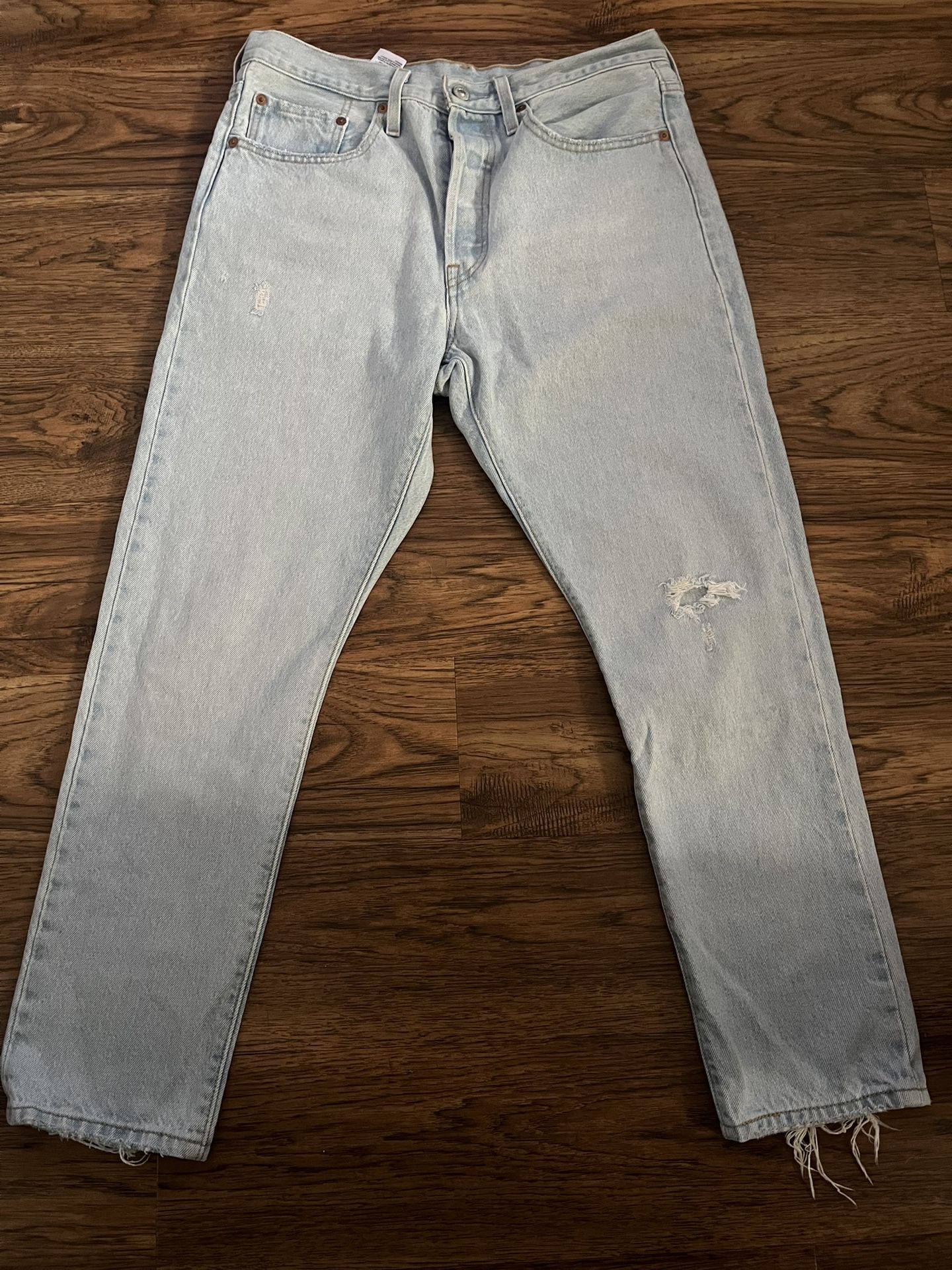 Women 501 Levi Jeans