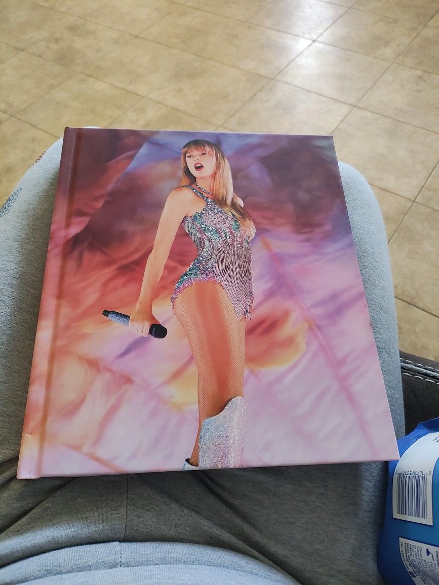 Like New Taylor Swift Book
