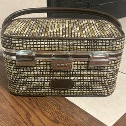 Vintage Skyway Vanity Case/Train Case/Beauty Case - excellent condition 