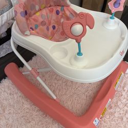 Baby walker in great condition !!