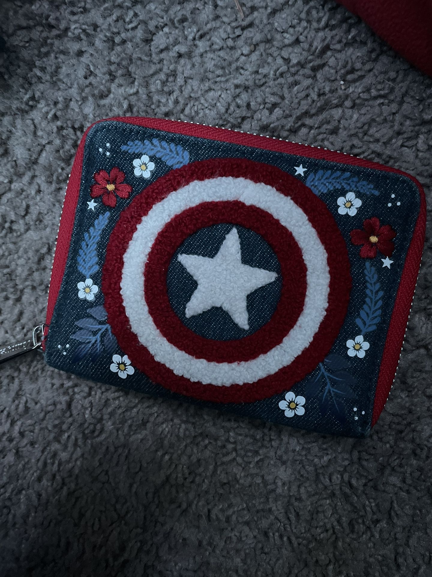 Captain America Lounge fly 