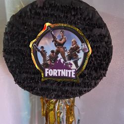 Piñata FORTNITE 16 Pulgadas Alto 6 Ancho