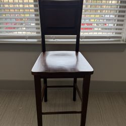 2 wooden high chairs 