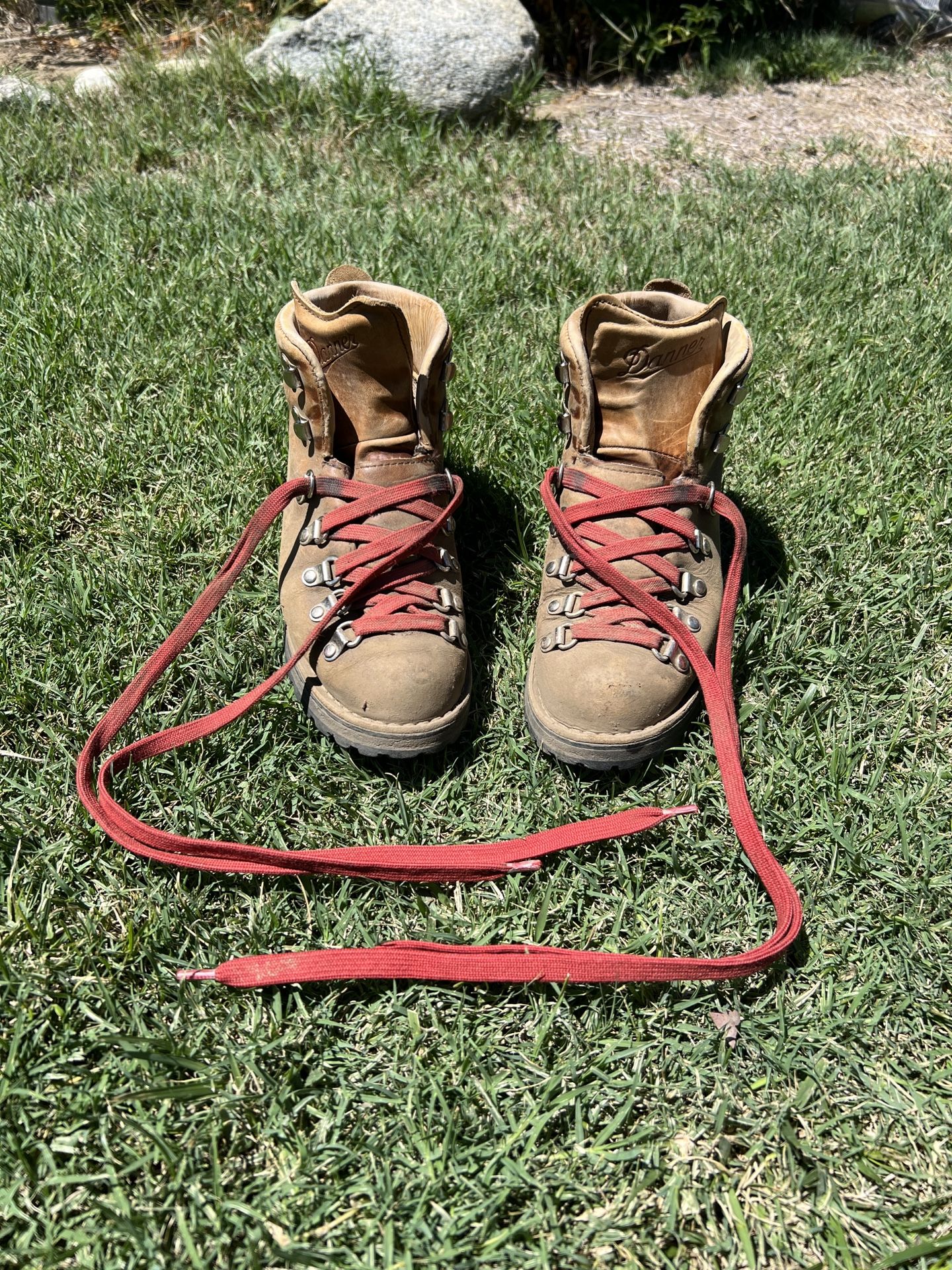 Danner Cascade Light Hiking Boots