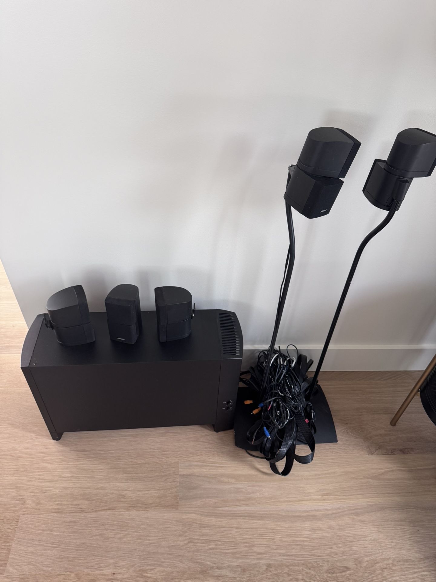 BOSE Acoustimass 10 III Black home Theater Speaker System